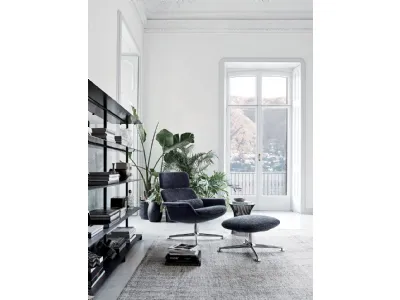 Poltroncina in tessuto KN Collection by Knoll KN02 and KN03 di Knoll