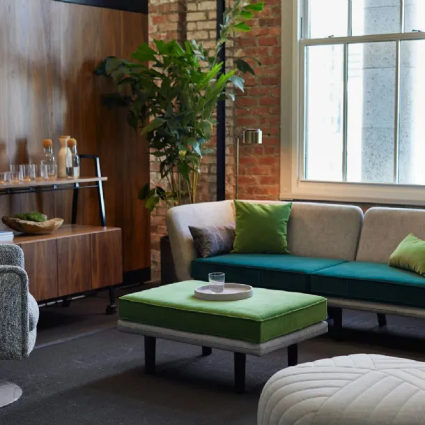 Poltroncina D'Urso Swivel Chair di Knoll