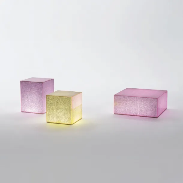 Tavolino Crack in cristallo con luce dimmerabile di Glas Italia