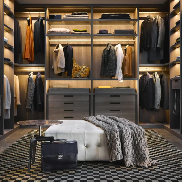 Pouf Gant in pelle Nabuk con preziosa lavorazione capitonné di Poliform