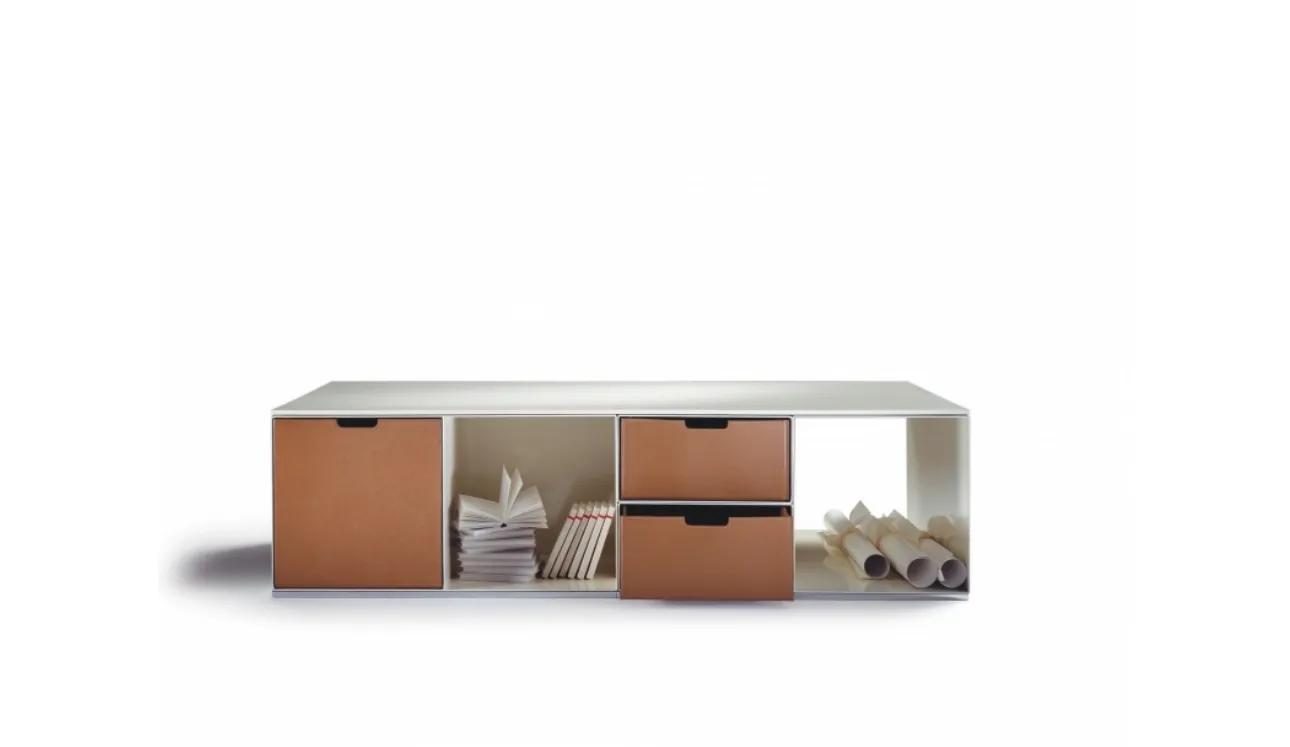 Tavolino in metallo verniciato Infinity di Flexform