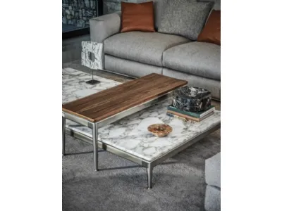 Tavolino Pico con base in alluminio e top in marmo e legno di Flexform
