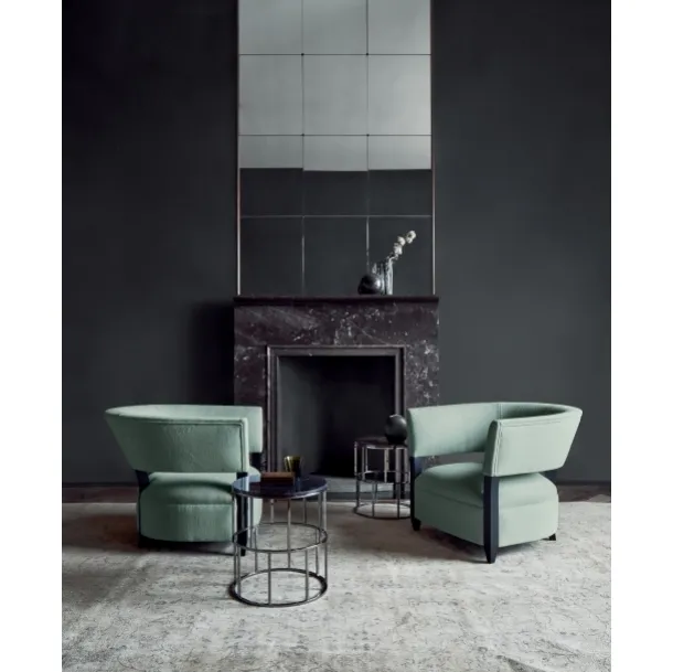 Tavolino Riviera in legno laccato lucido e base in metallo di Flexform