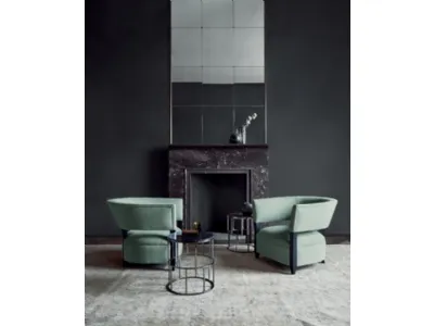 Tavolino Riviera in legno laccato lucido e base in metallo di Flexform