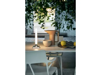 Lampada GoodNight a batteria di Kartell