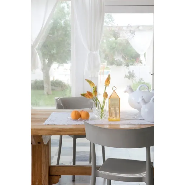Lampada Lantern ricaricabile di Kartell