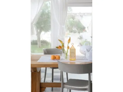 Lampada Lantern ricaricabile di Kartell