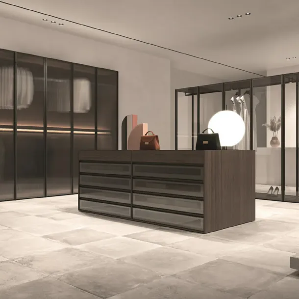 Armadio con ante battenti in vetro Luxe di Erba