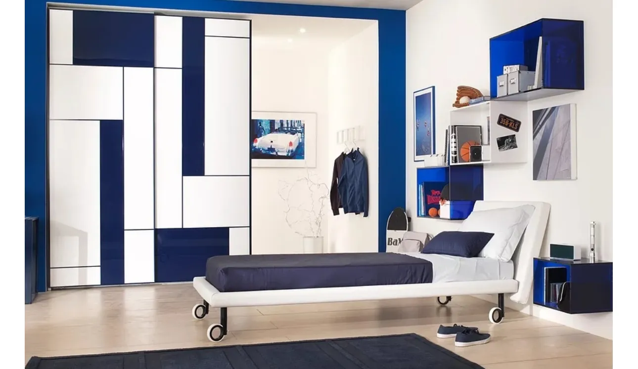 Cameretta con letto su ruote Kubika Blue&White di Sangiorgio