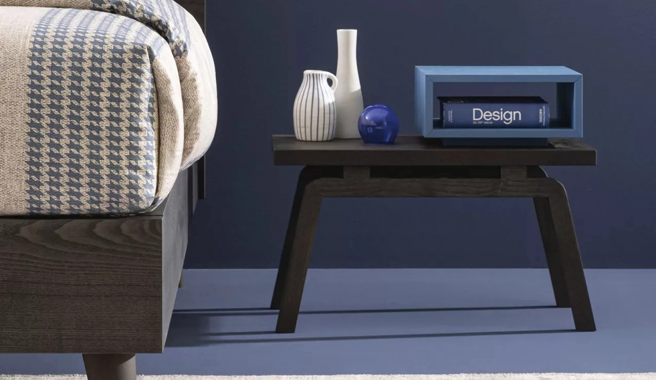 Comodino Stock con vano a giorno di Oggioni