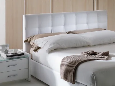 Letto con testiera trapuntata in tessuto Bianco e box contenitore Relais di Ime Arredamenti