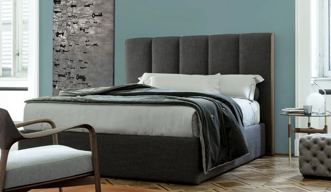 Letto con testiera Aida di Porada
