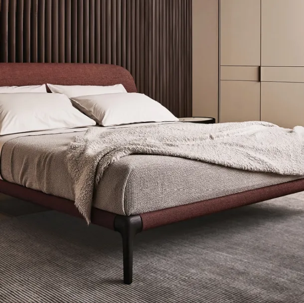 Letto in tessuto con testiera Curve di Poliform