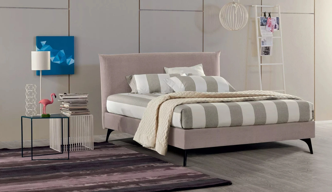 Letto in tessuto Fanny di Oggioni
