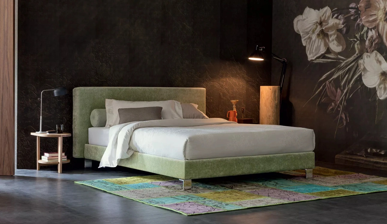 Letto con testiera Eclipse di Oggioni