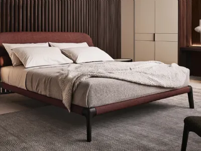 Letto in tessuto Curve di Poliform
