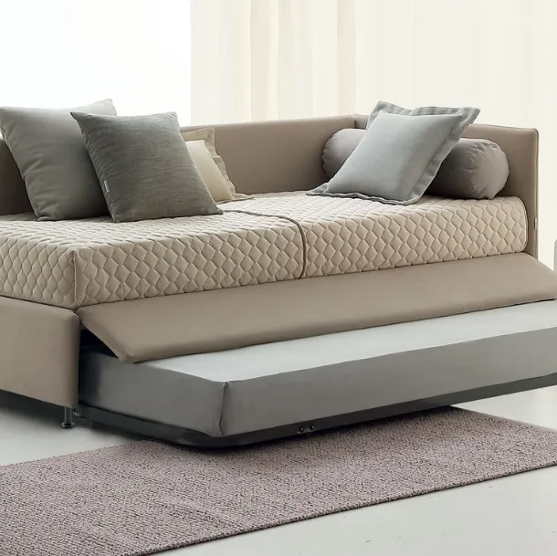 Daybed singolo in tessuto con letto estraibile Golf 417 di Oggioni