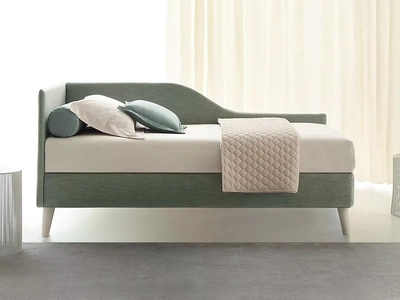 Daybed singolo con contenitore Golf 131 di Oggioni