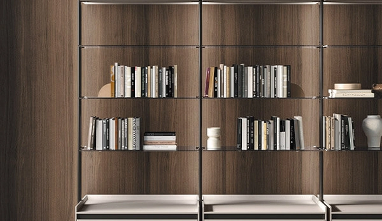 Libreria Vertical in alluminio e vetro di Arrital