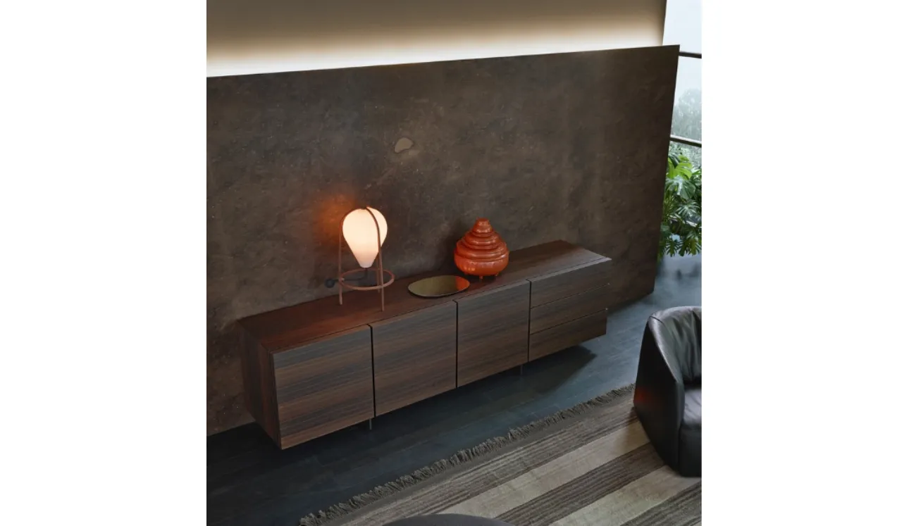 Madia Pandora in rovere con piedini in nickel di Poliform