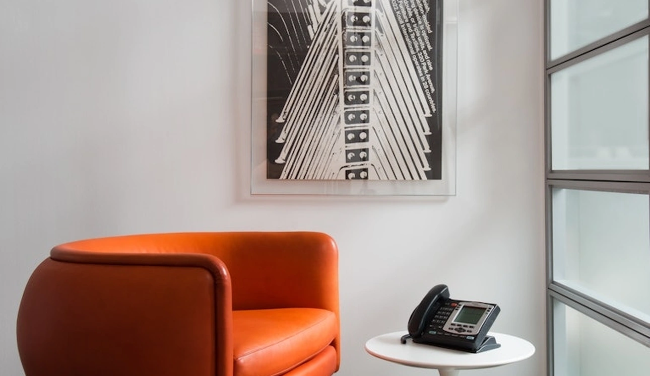 Poltroncina in pelle D'Urso Swivel Chair di Knoll