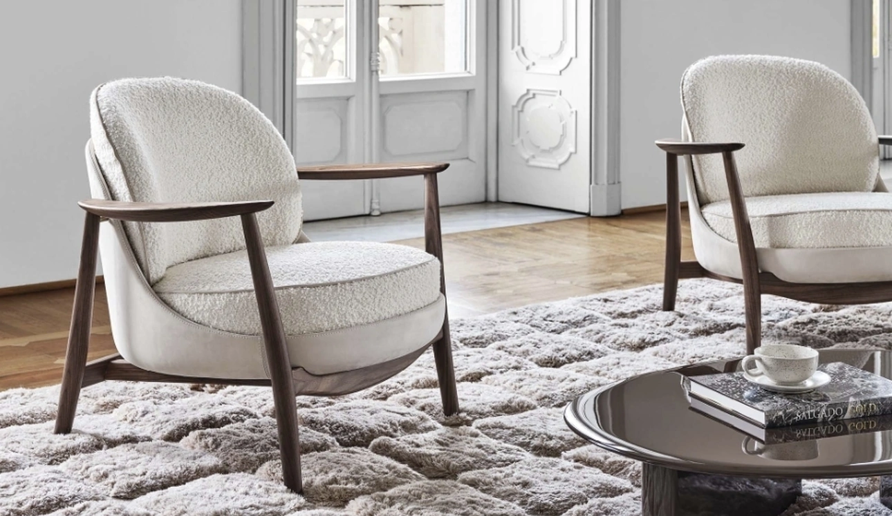 Poltroncina Ginkgo XL in tessuto e pelle di Porada
