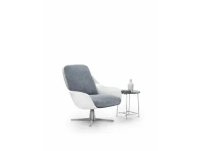 Poltrona in polipropilene con base girevole in alluminio Sveva Light di Flexform
