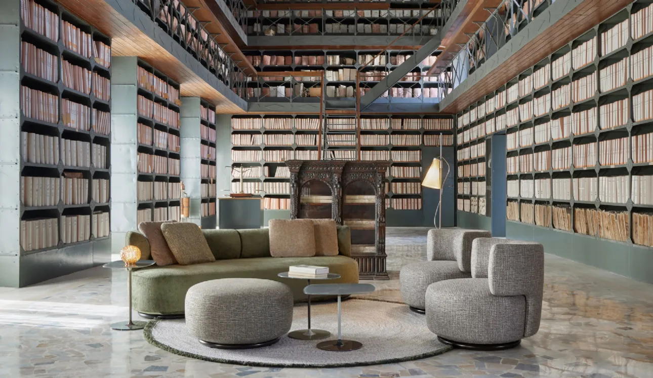 Divano lineare K Waiting di Kartell