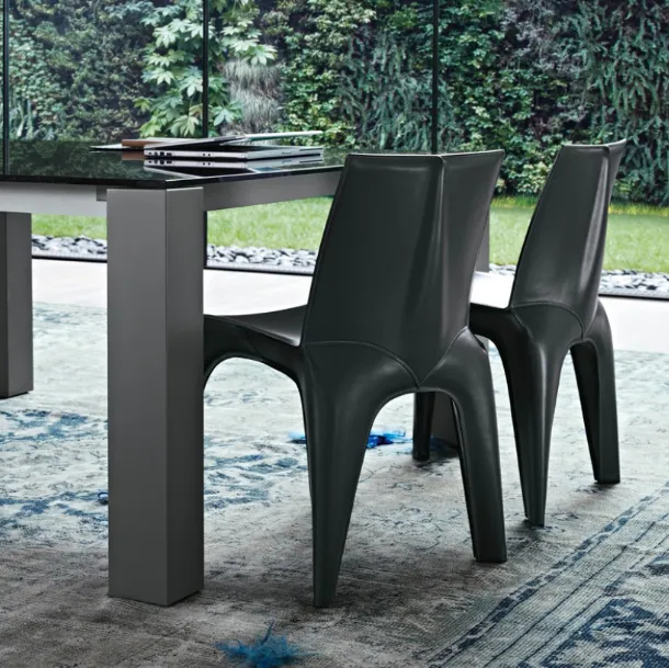Sedia di design BB completamente rivestita in cuoio di Poliform