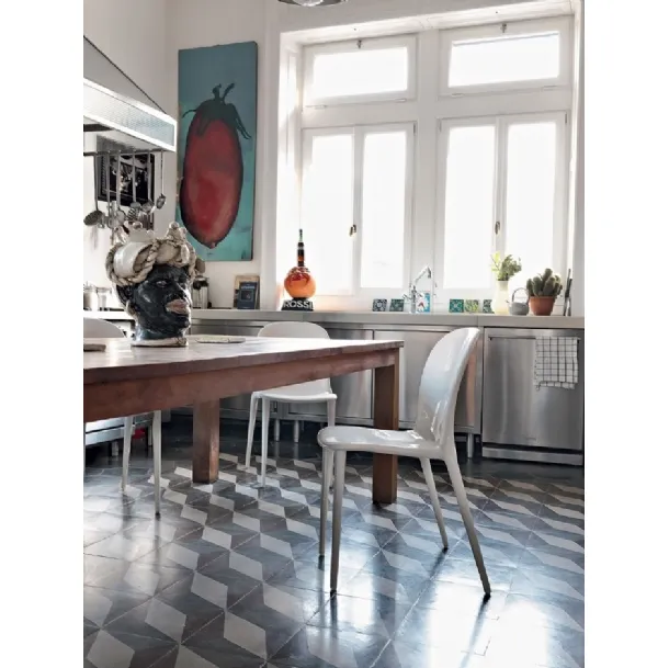 Sedia Thalya di Kartell
