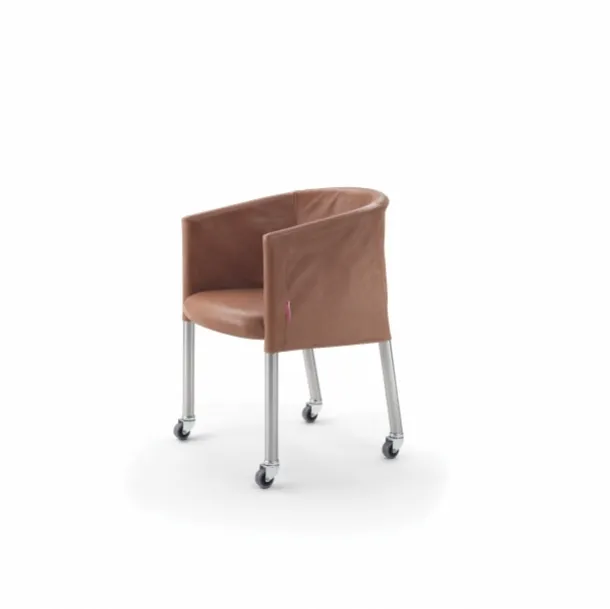 Sedia Mixer in pelle con struttura in metallo con ruote Flexform