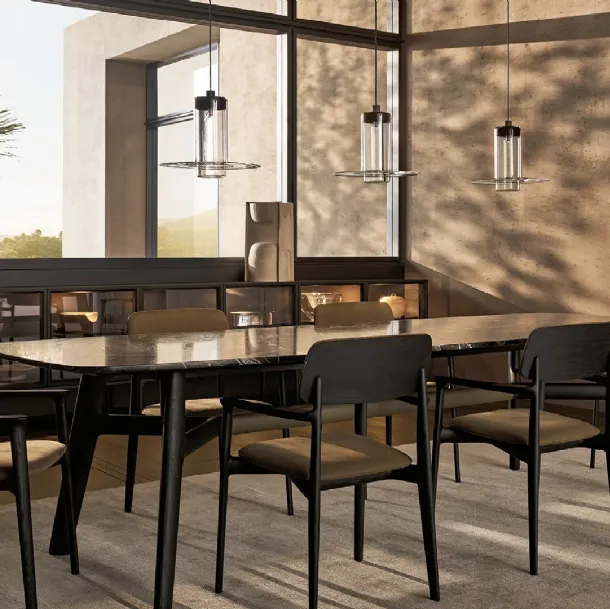 Sedia con braccioli in legno e pelle Curve di Poliform