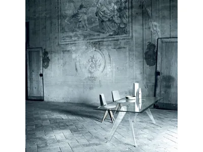 Tavolo Alister di Glas Italia