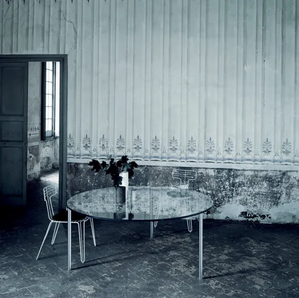Tavolo Metal Rotondo di Glas Italia