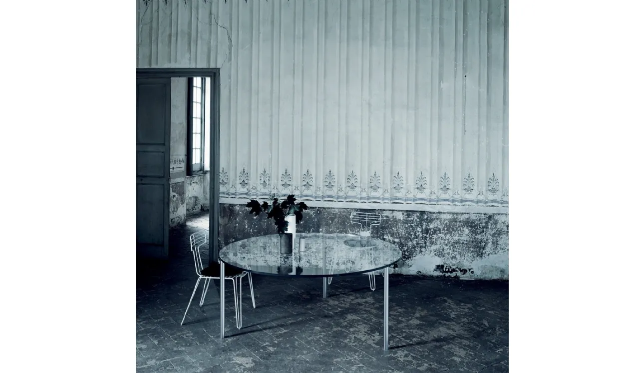Tavolo Metal Rotondo di Glas Italia