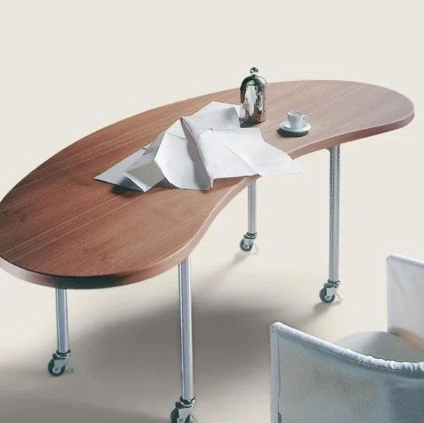 Tavolo con forma sagomata in legno impiallacciato Mixer di Flexform