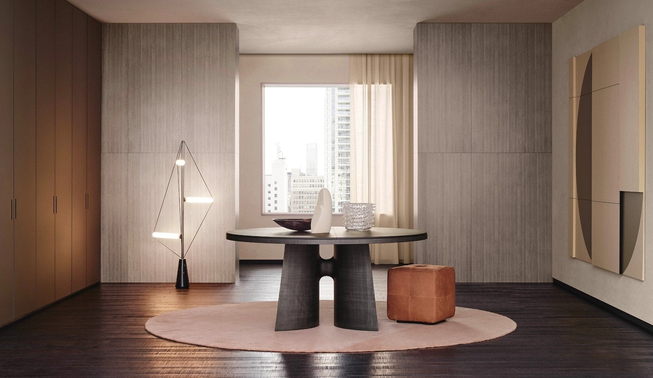 Tavolo rotondo Kensington  con top in olmo nero e base scultura in bronzo spatolato di Poliform