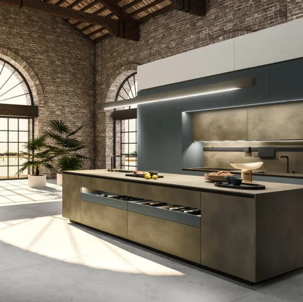 Cucina Design con isola Ak Project 03 finitura Skintech texture MAYA e laccato di Arrital