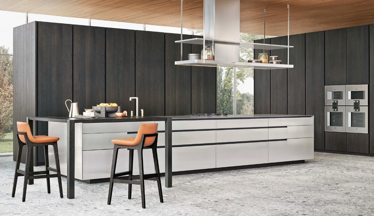 Cucina Design in olmo nero con isola in acciaio Phoenix 02 di Poliform