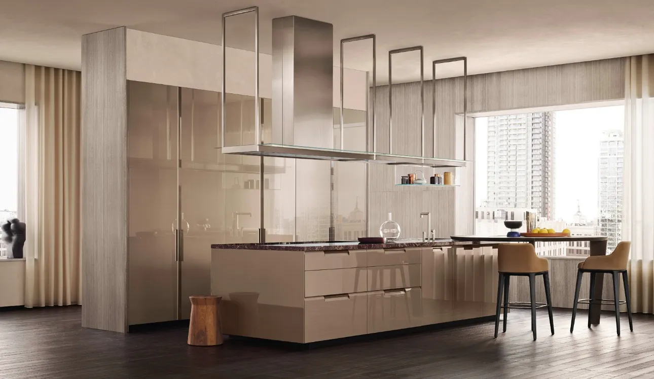 Cucina Design con isola in laccato lucido Shape 02 di Poliform