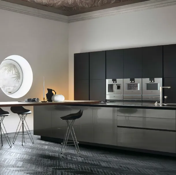 Cucina Design con penisola Twelve 02 in acciaio di Poliform