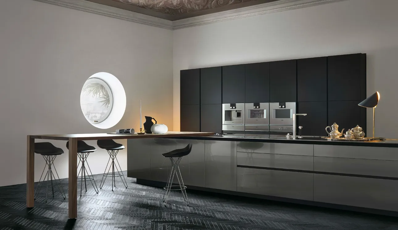 Cucina Design con penisola Twelve 02 in acciaio di Poliform