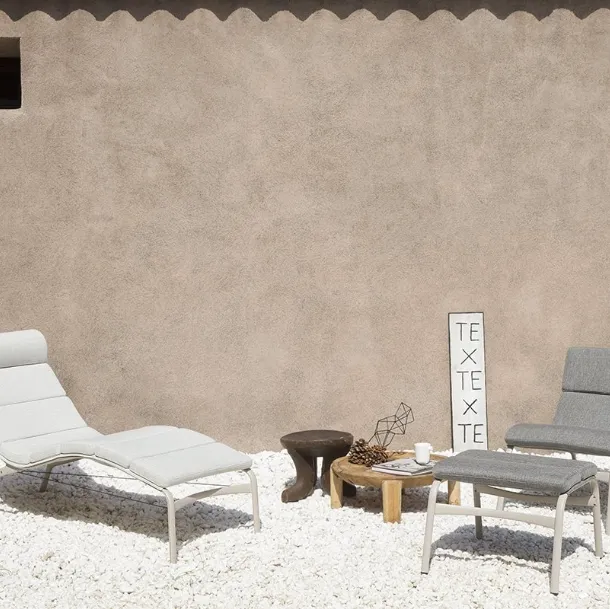 Sdraio e poltroncina con pouf Frame Soft Outdoor di Alias