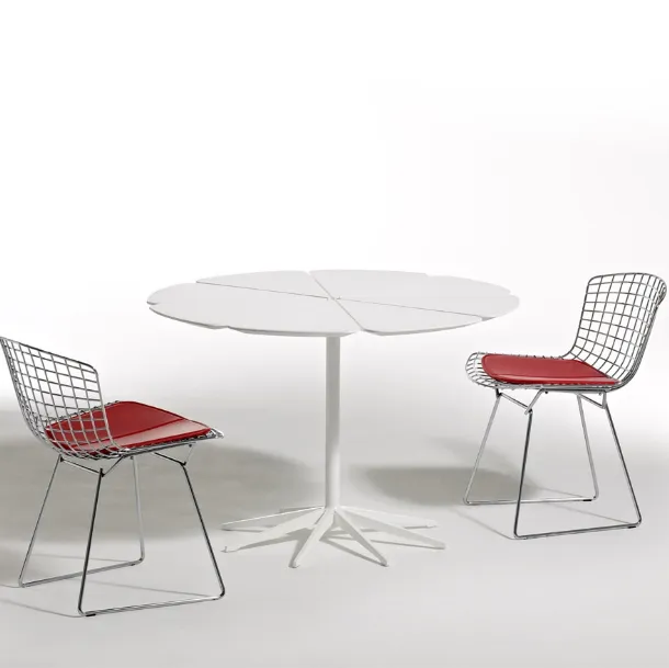 Tavolo da giardino Petal Dining Table in Nylon e metallo di Knoll