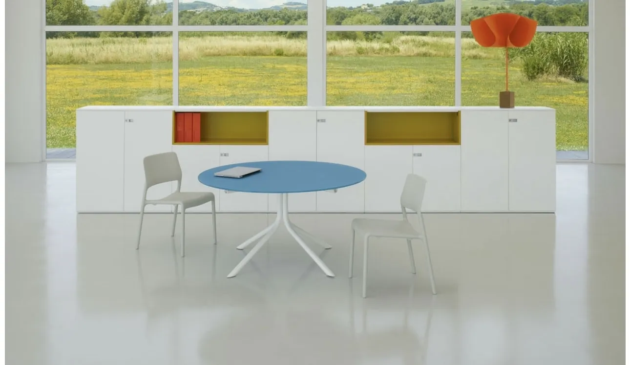 Armadio Archivio in melaminico Bianco Colourfold di Knoll