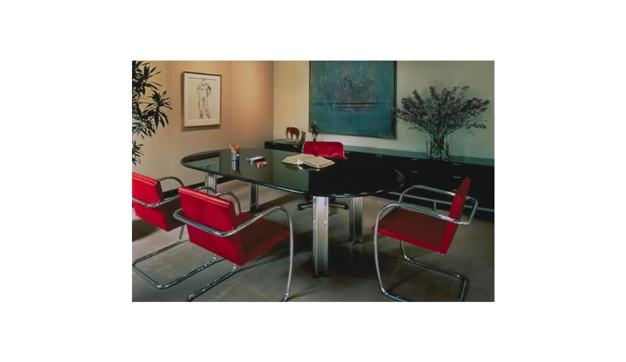 Sedie ospiti ed attesa Brno Tubular Side Chair di Knoll