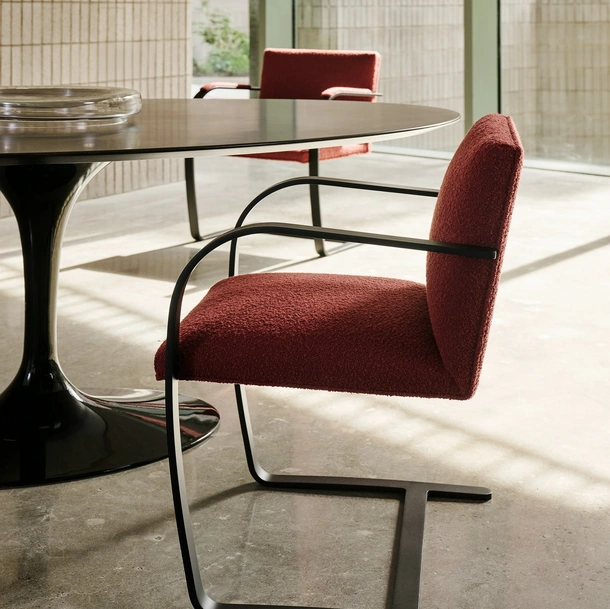 Seduta Ospiti Brno Flat Bar Side Chair di Knoll